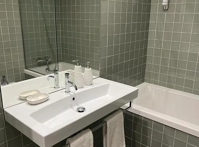 Chic & Cozy Cardosas